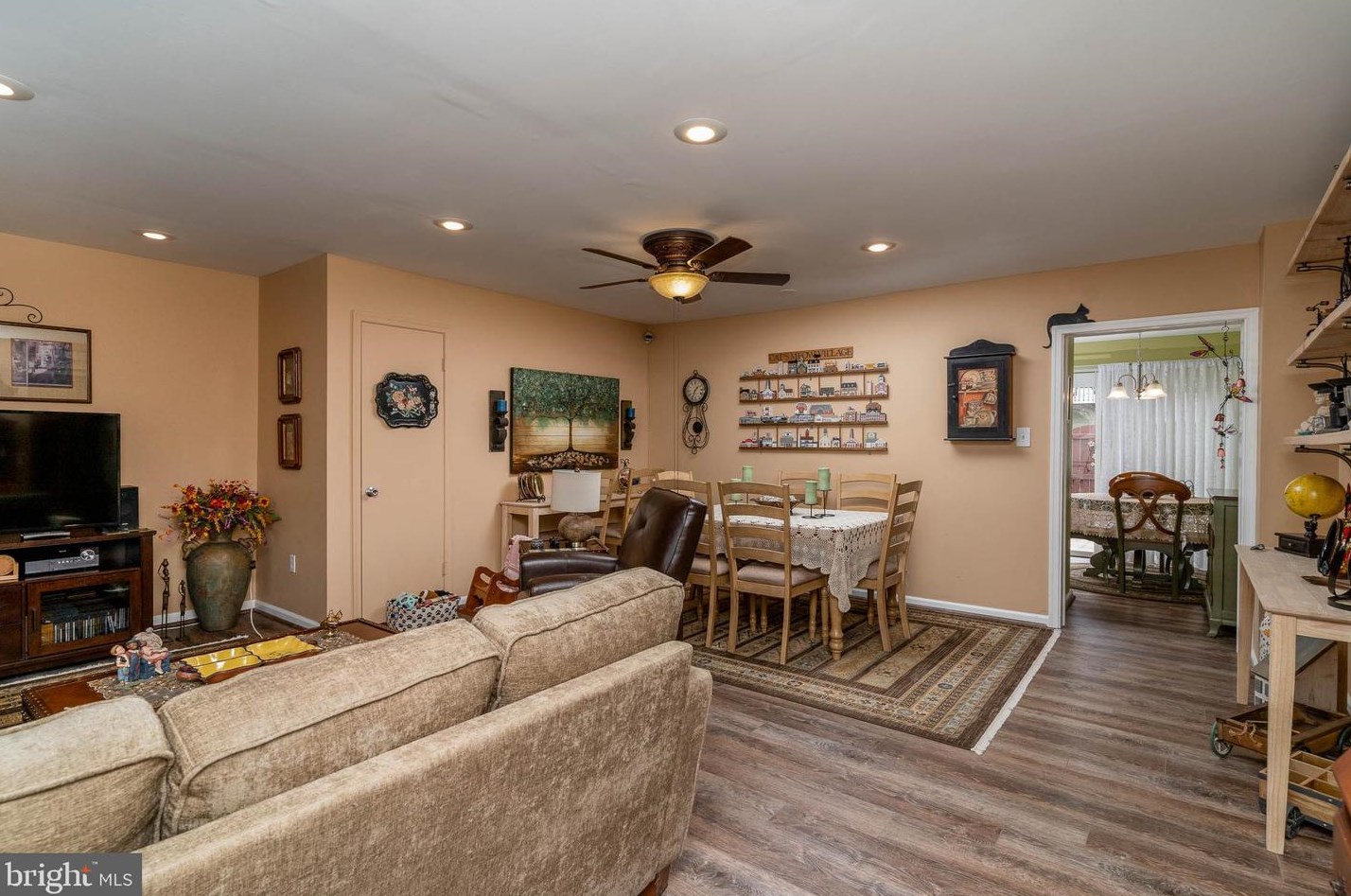 1719 Bancroft Ln, Crofton MD 21114-1609 exterior