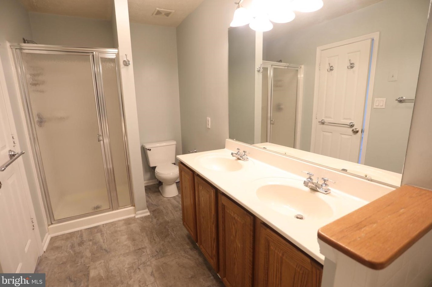 2568 Windy Oak Ct, Crofton MD  21114-1182 exterior