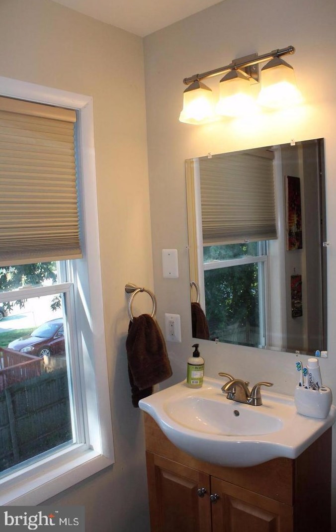 7909 End Dr, Baltimore MD 21226-2044 exterior