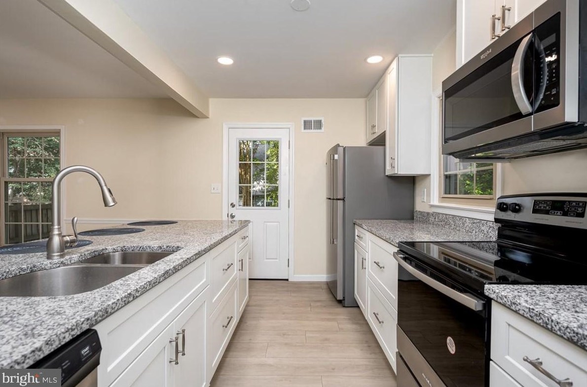 1707 Dryden Way, Crofton MD 21114-1413 exterior