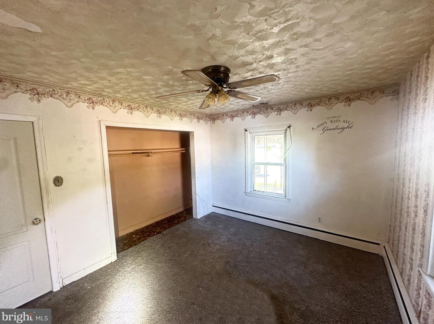 8231 Fort Smallwood Rd, Baltimore MD  21226-1921 exterior