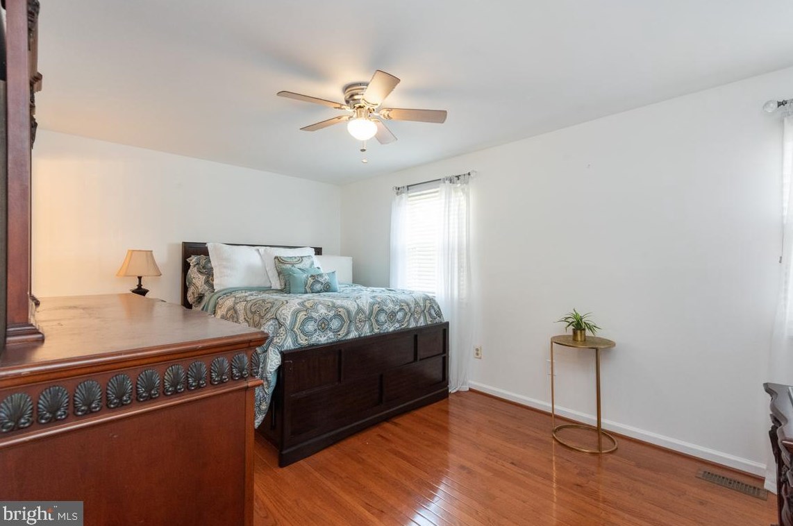 1782 Sharwood Pl, Crofton MD 21114-1925 exterior