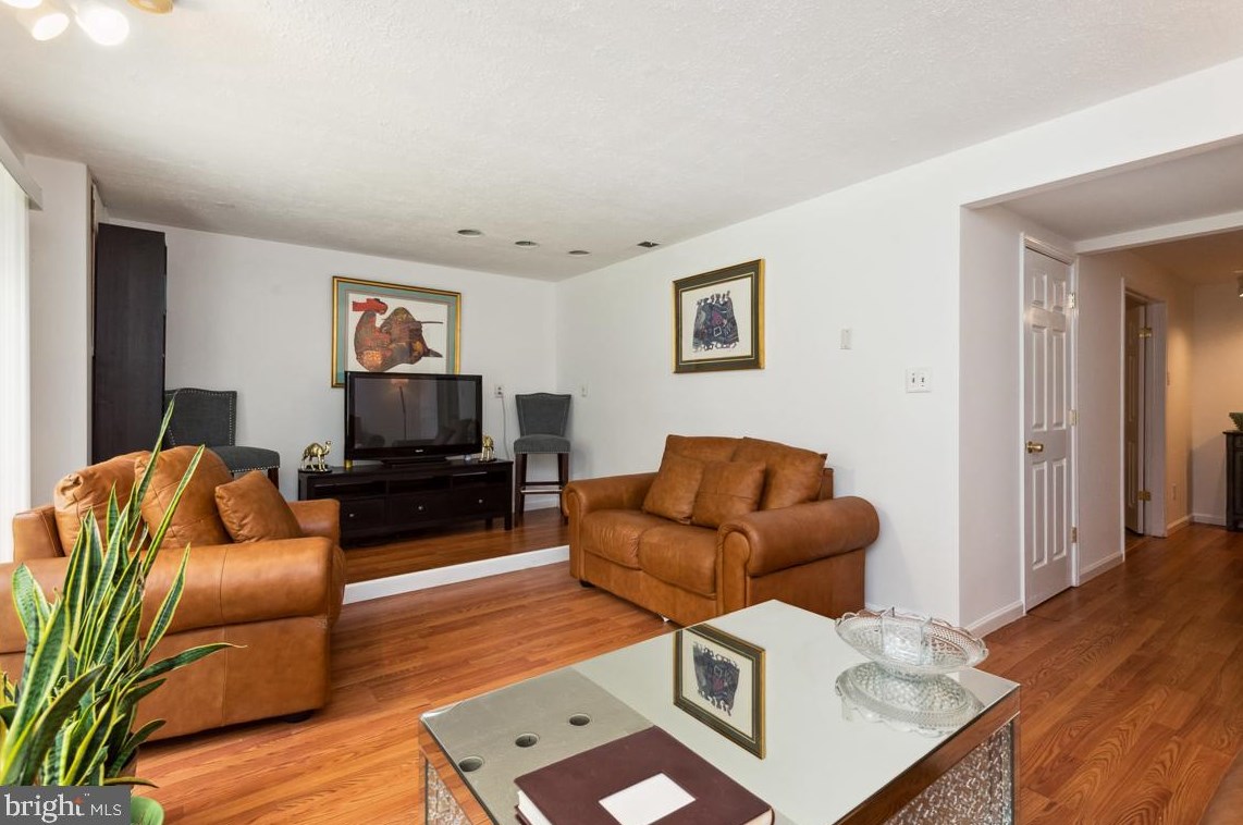 1782 Sharwood Pl, Crofton MD 21114-1925 exterior