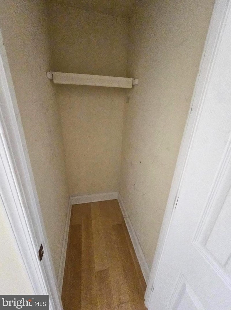 1676 Wilkshire Dr, Crofton MD 21114-2320 exterior