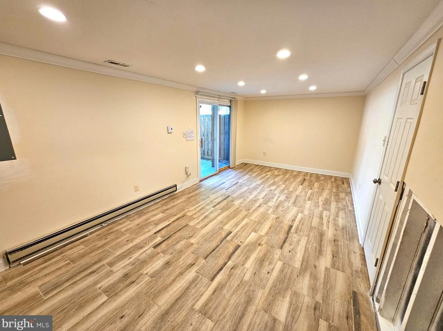 1676 Wilkshire Dr, Crofton MD 21114-2320 exterior