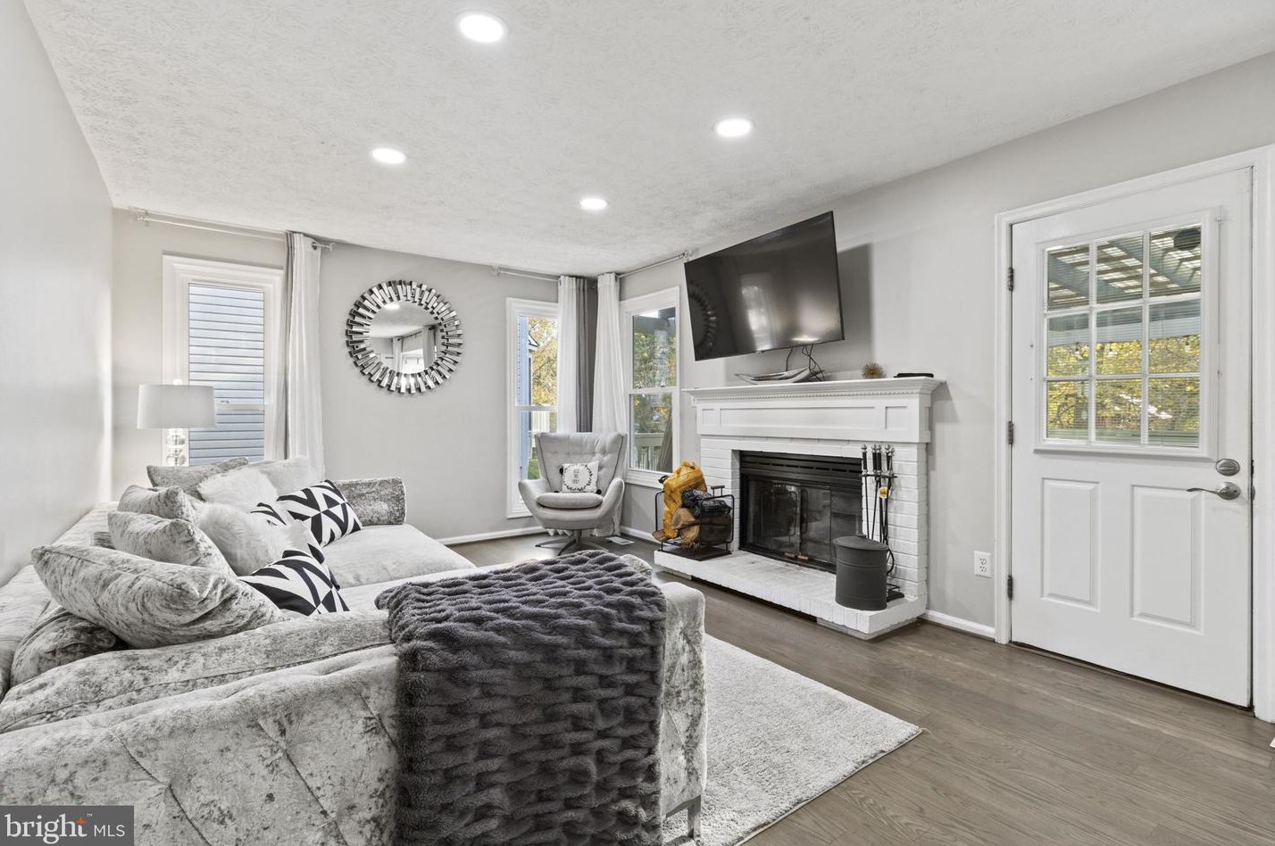 2083 Ingleside Ct, Crofton MD  21114-1849 exterior