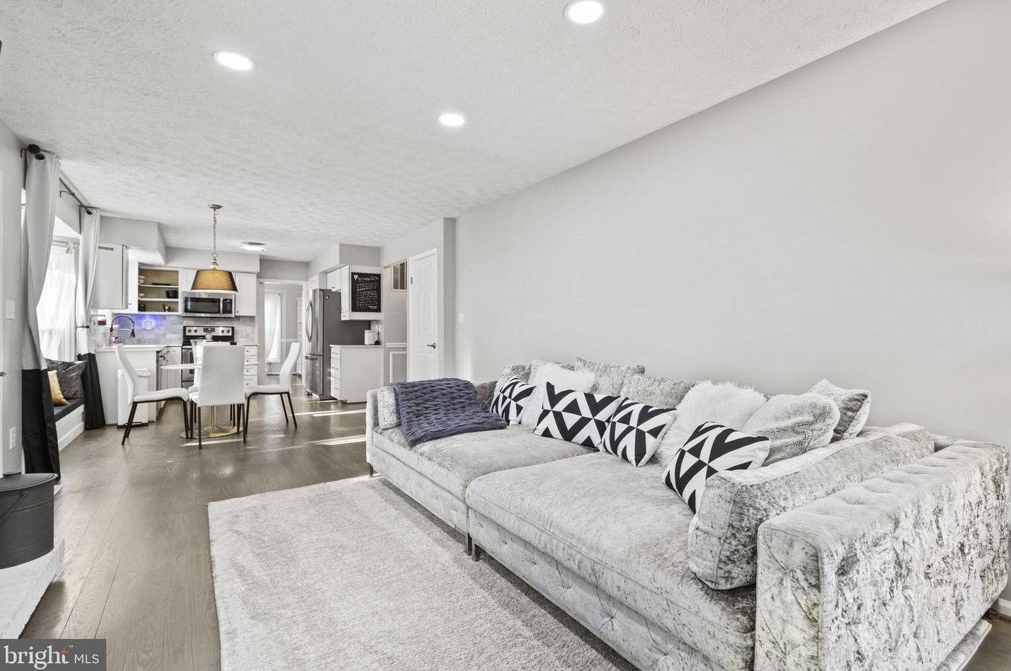 2083 Ingleside Ct, Crofton MD  21114-1849 exterior