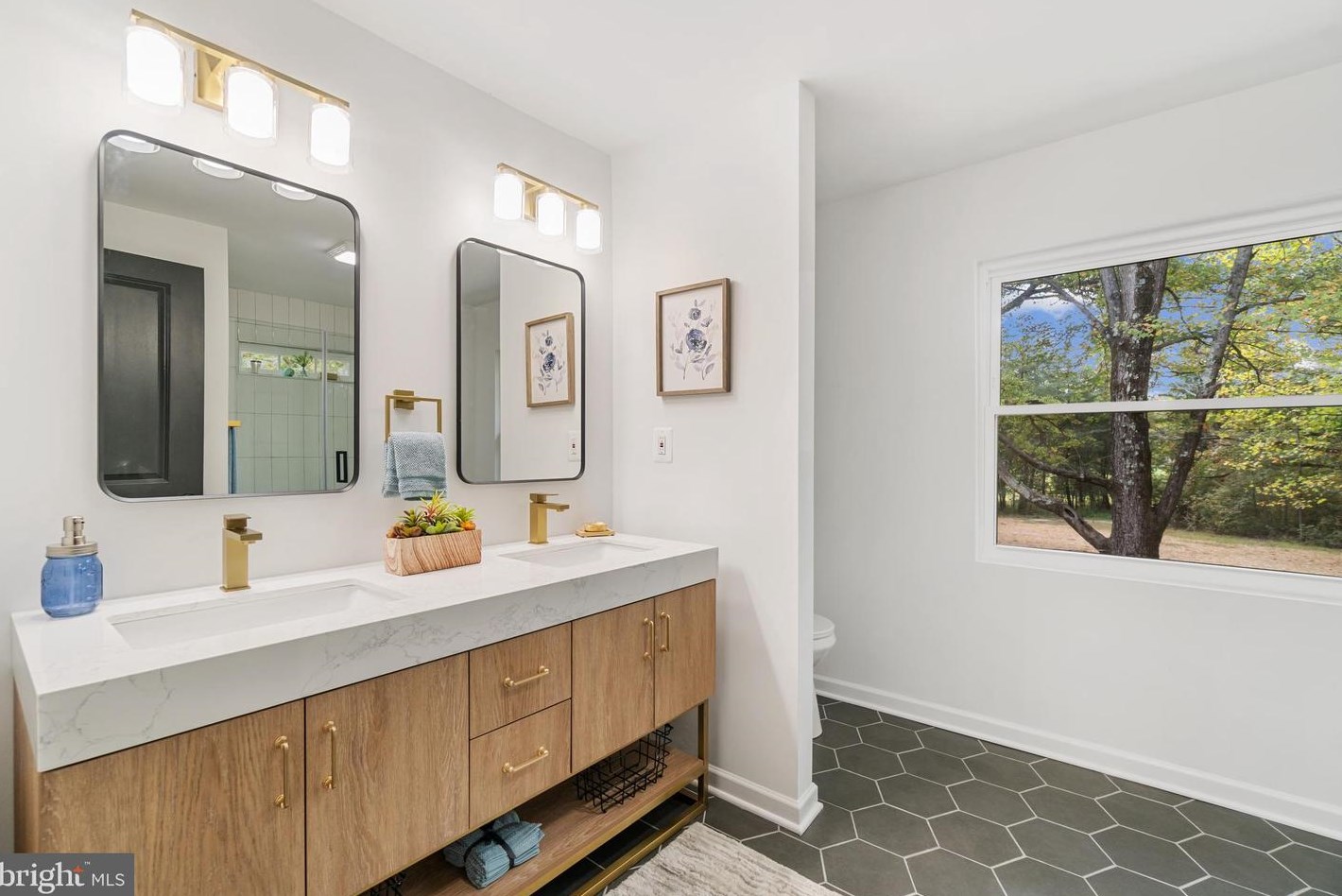 33 Gambrills Rd, Severn MD 21144-3507 exterior