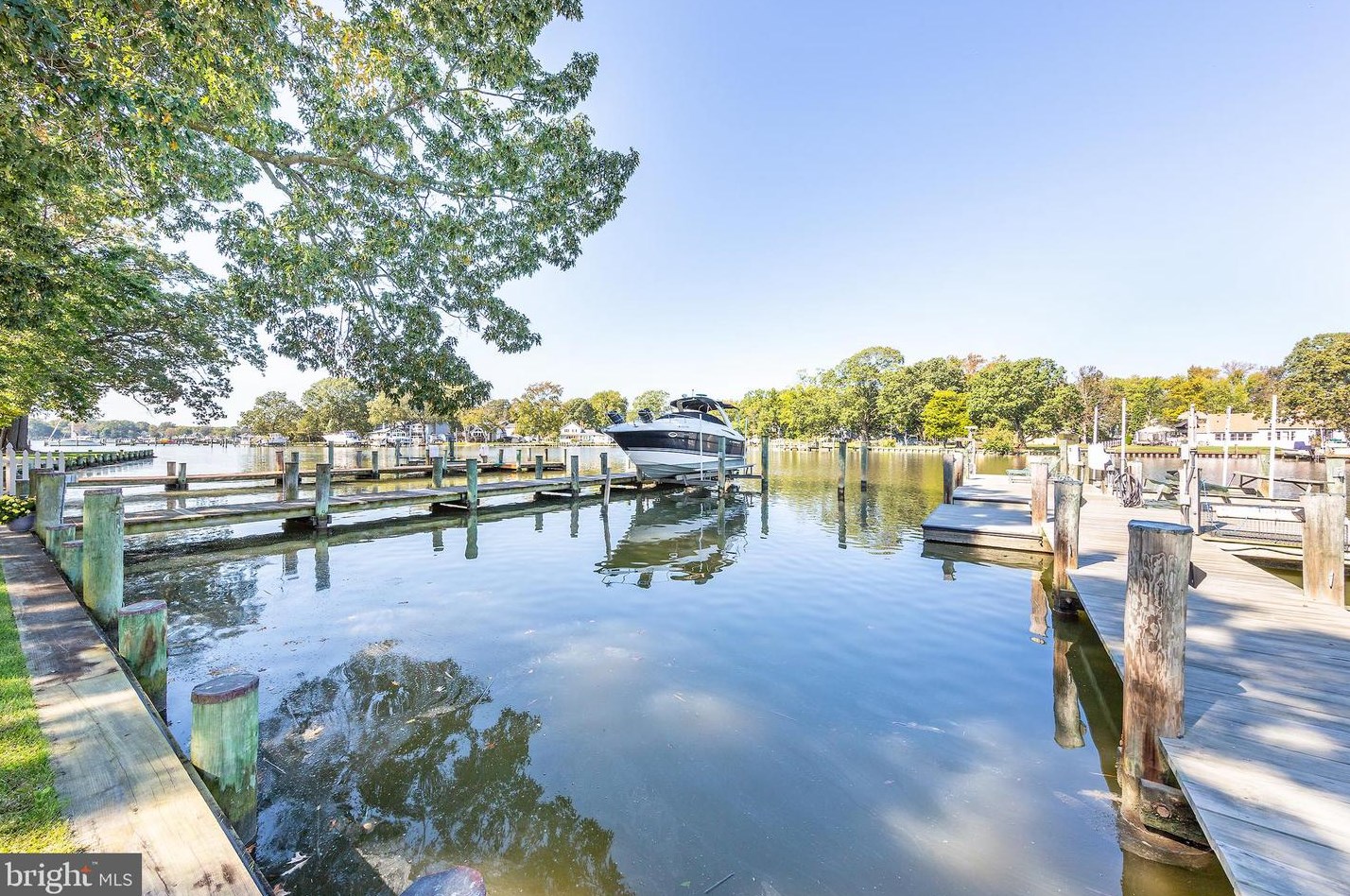 4964 Lerch Dr, Shady Side, MD 20764