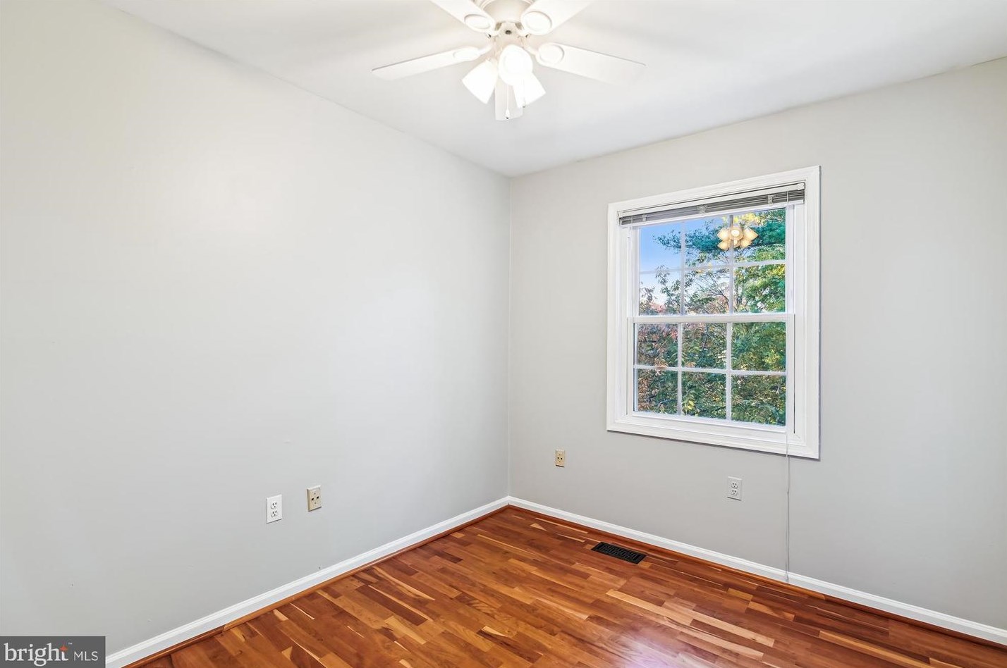 1516 Marlborough Ct, Crofton MD 21114-1123 exterior