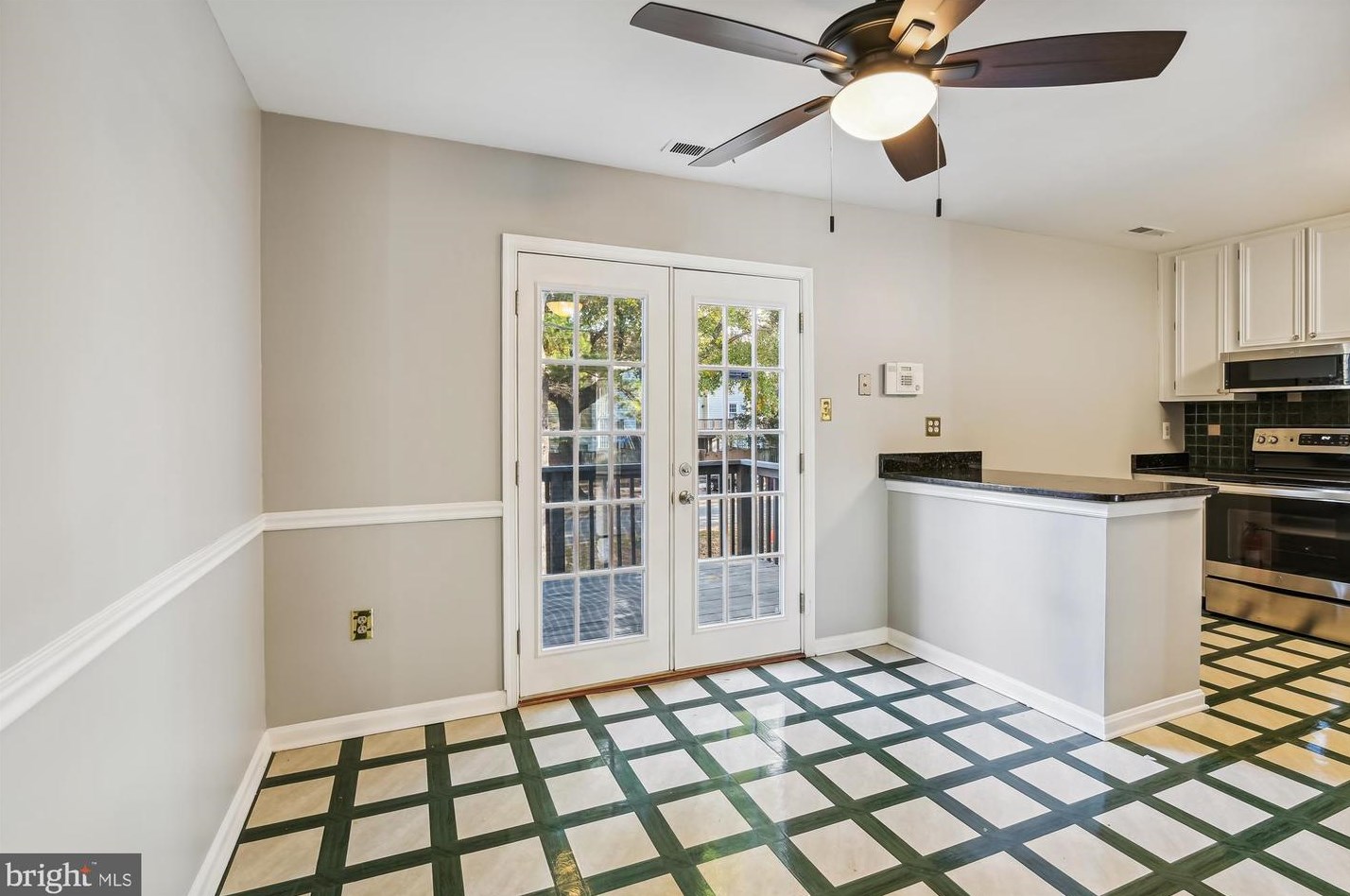 1516 Marlborough Ct, Crofton MD 21114-1123 exterior