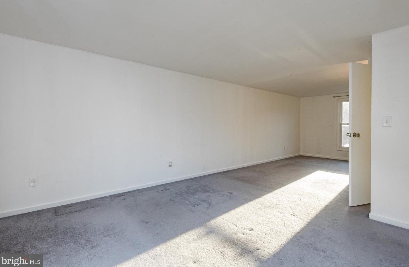 8323 Dubbs Dr, Severn MD  21144-3320 exterior