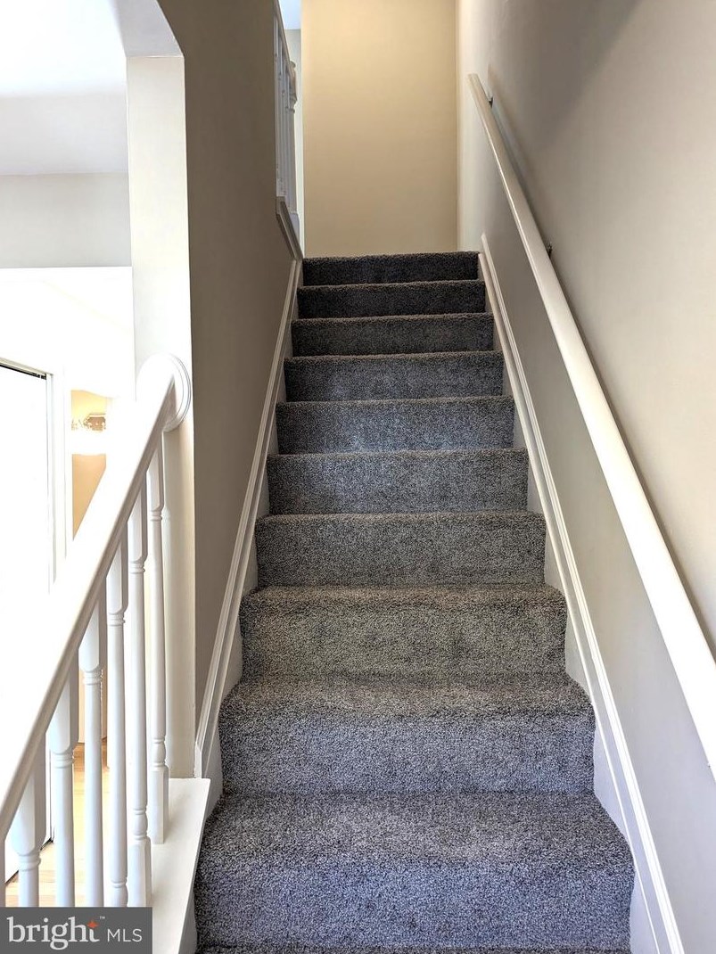 1738 Aberdeen Cir, Crofton MD 21114-1618 exterior