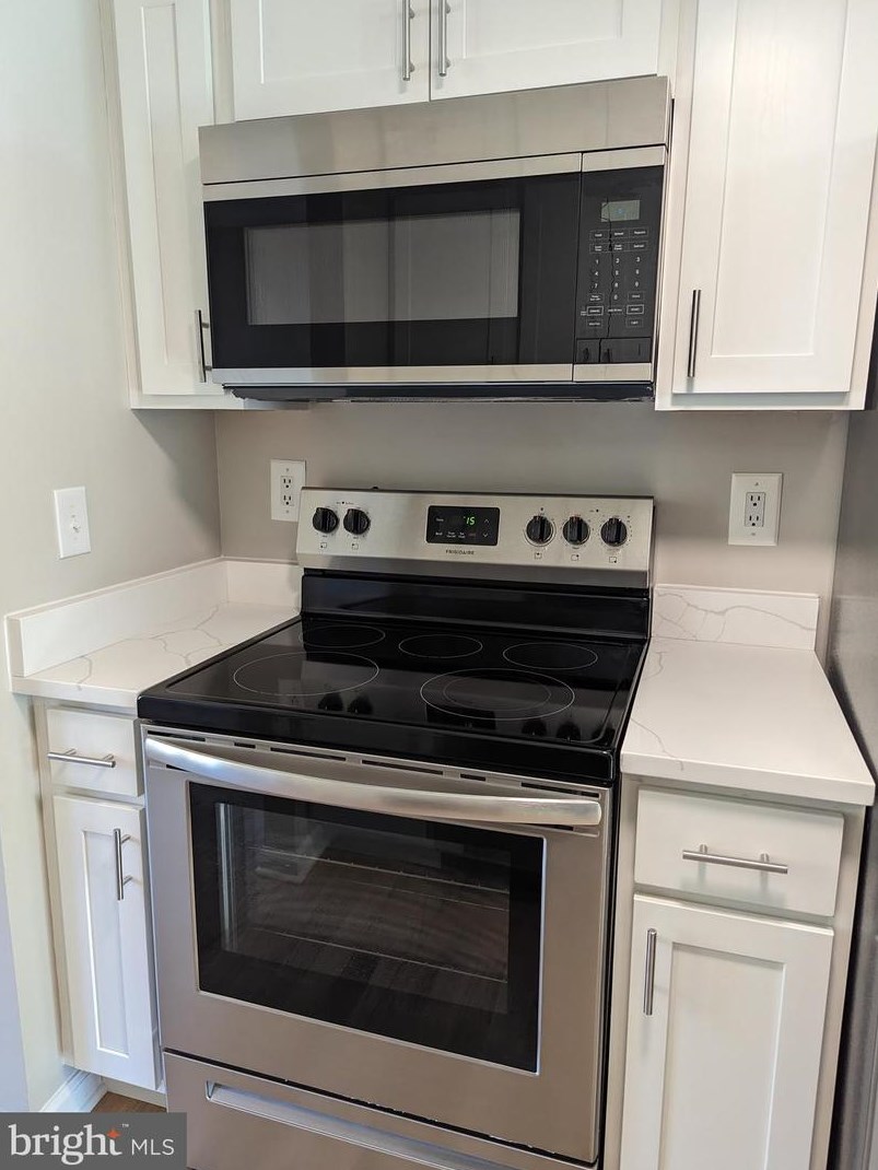 1738 Aberdeen Cir, Crofton MD 21114-1618 exterior