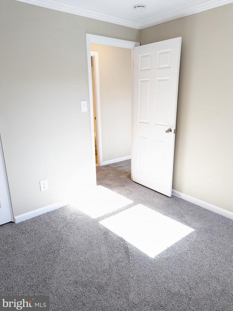 1738 Aberdeen Cir, Crofton MD 21114-1618 exterior