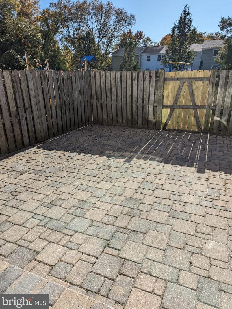 1738 Aberdeen Cir, Crofton MD 21114-1618 exterior