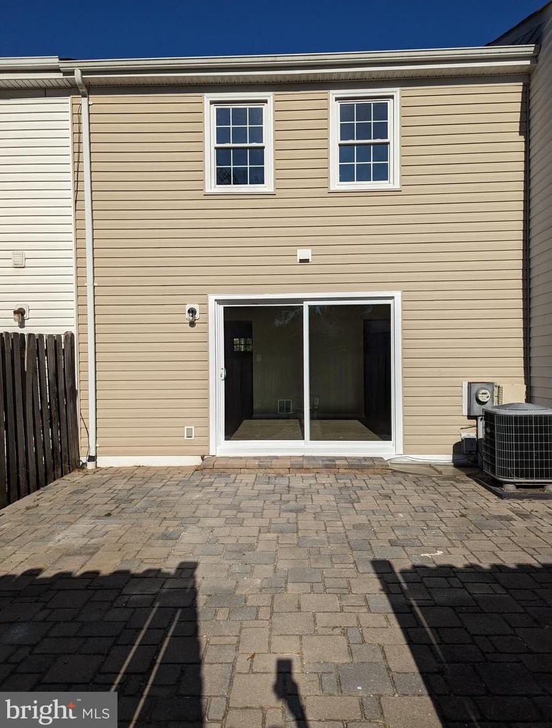 1738 Aberdeen Cir, Crofton MD 21114-1618 exterior