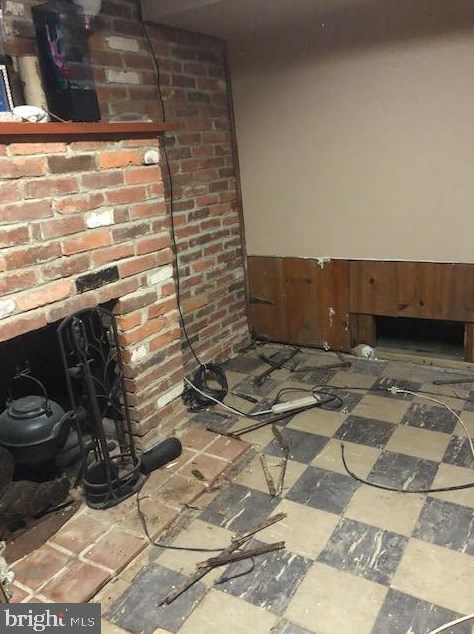 305 Orch Ave, Baltimore MD 21225-2837 exterior