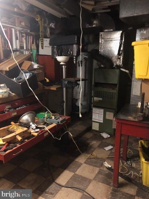 305 Orch Ave, Baltimore MD 21225-2837 exterior