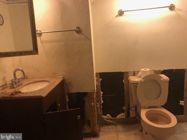 305 Orch Ave, Baltimore MD 21225-2837 exterior