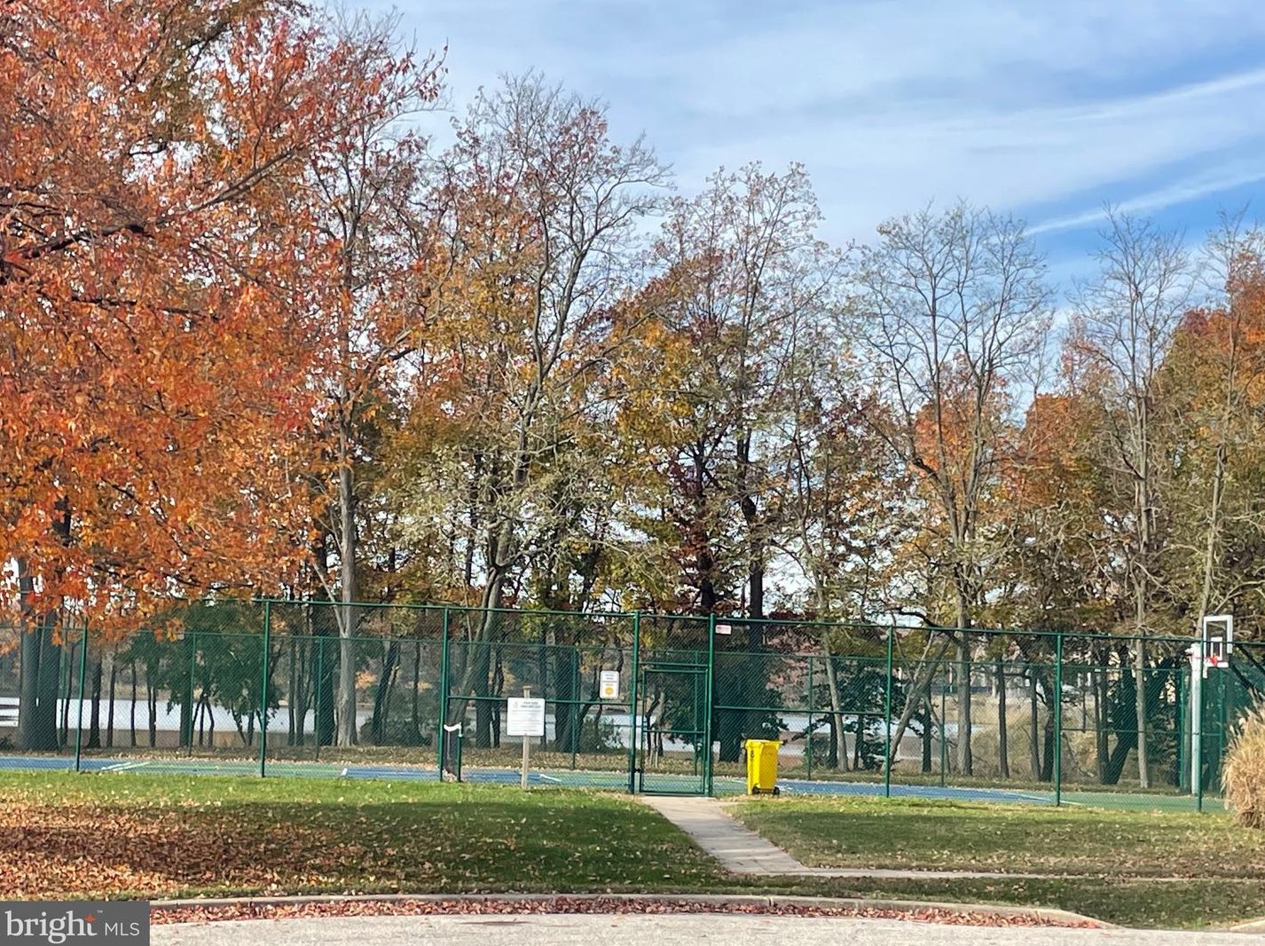 1305 Cox Cove Ct, Baltimore MD  21226-2130 exterior