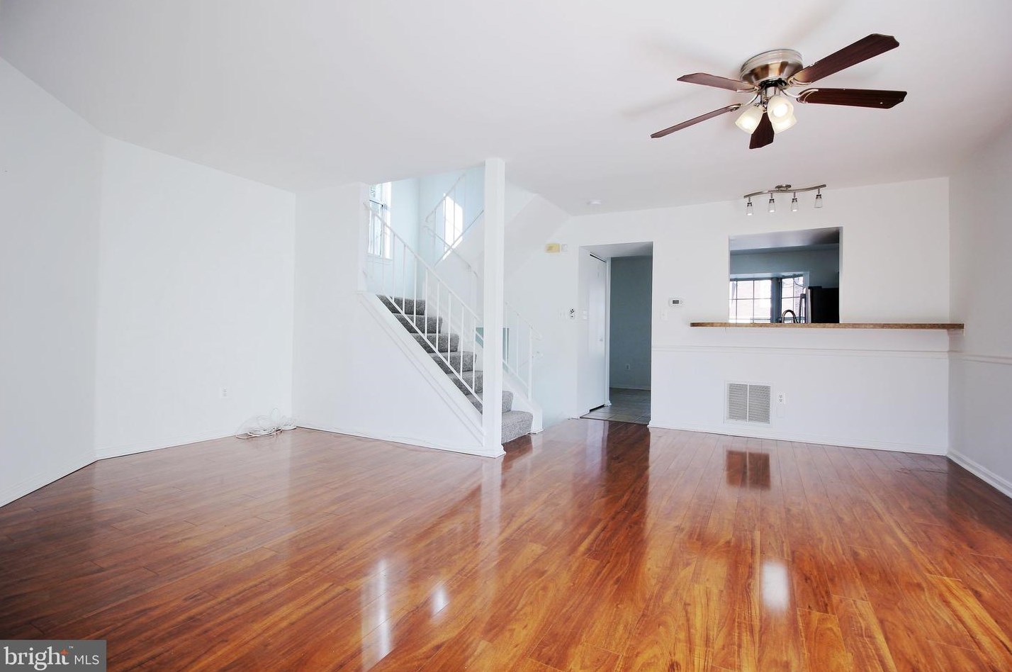 1305 Cox Cove Ct, Baltimore MD  21226-2130 exterior