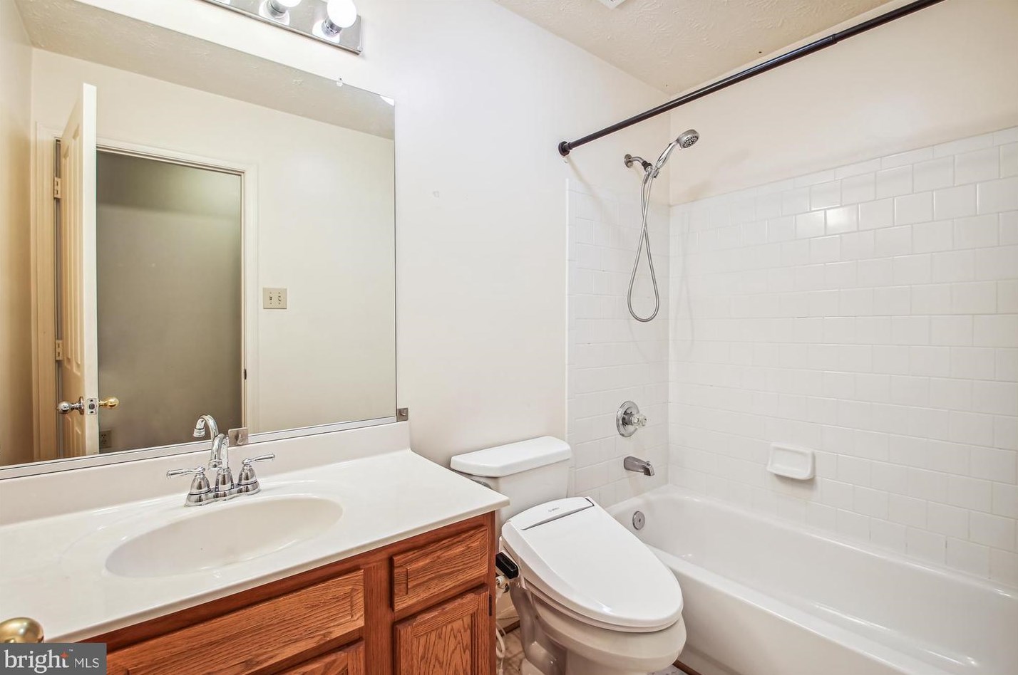 2420 Hightee Ct, Crofton MD  21114-2551 exterior