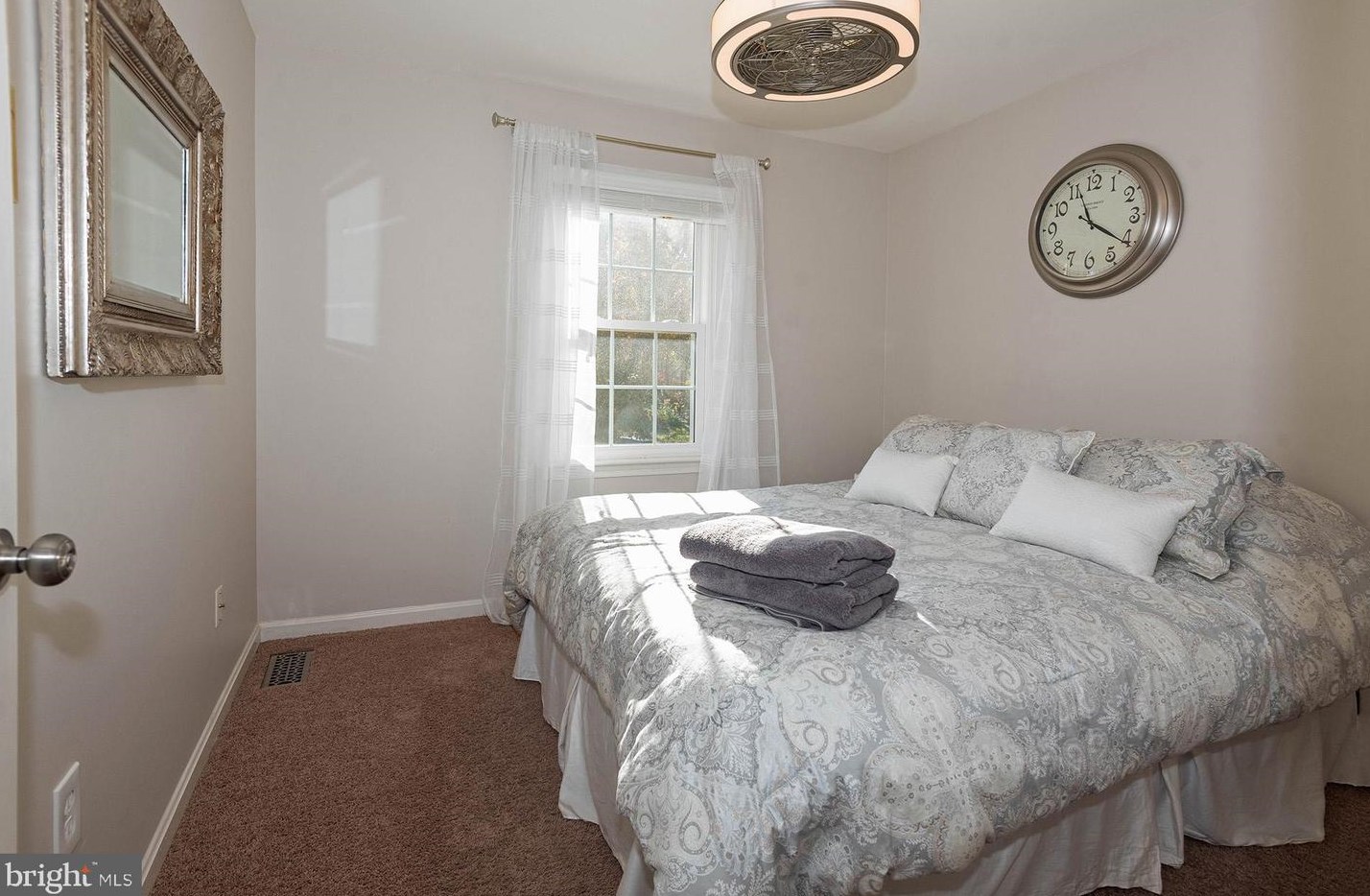 1809 Roxboro Pl, Crofton MD  21114-2513 exterior