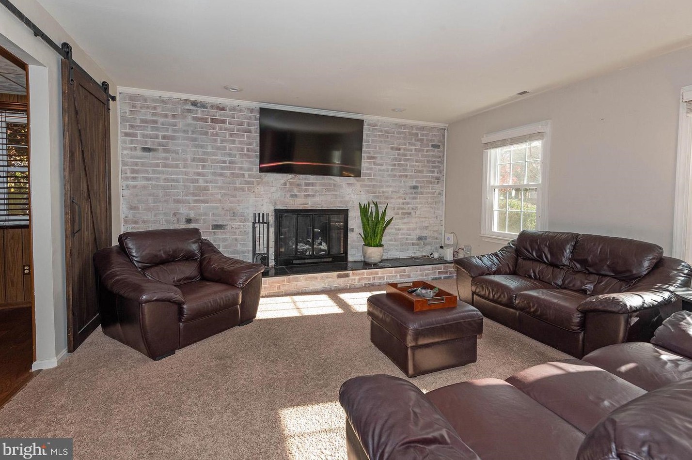 1809 Roxboro Pl, Crofton MD  21114-2513 exterior