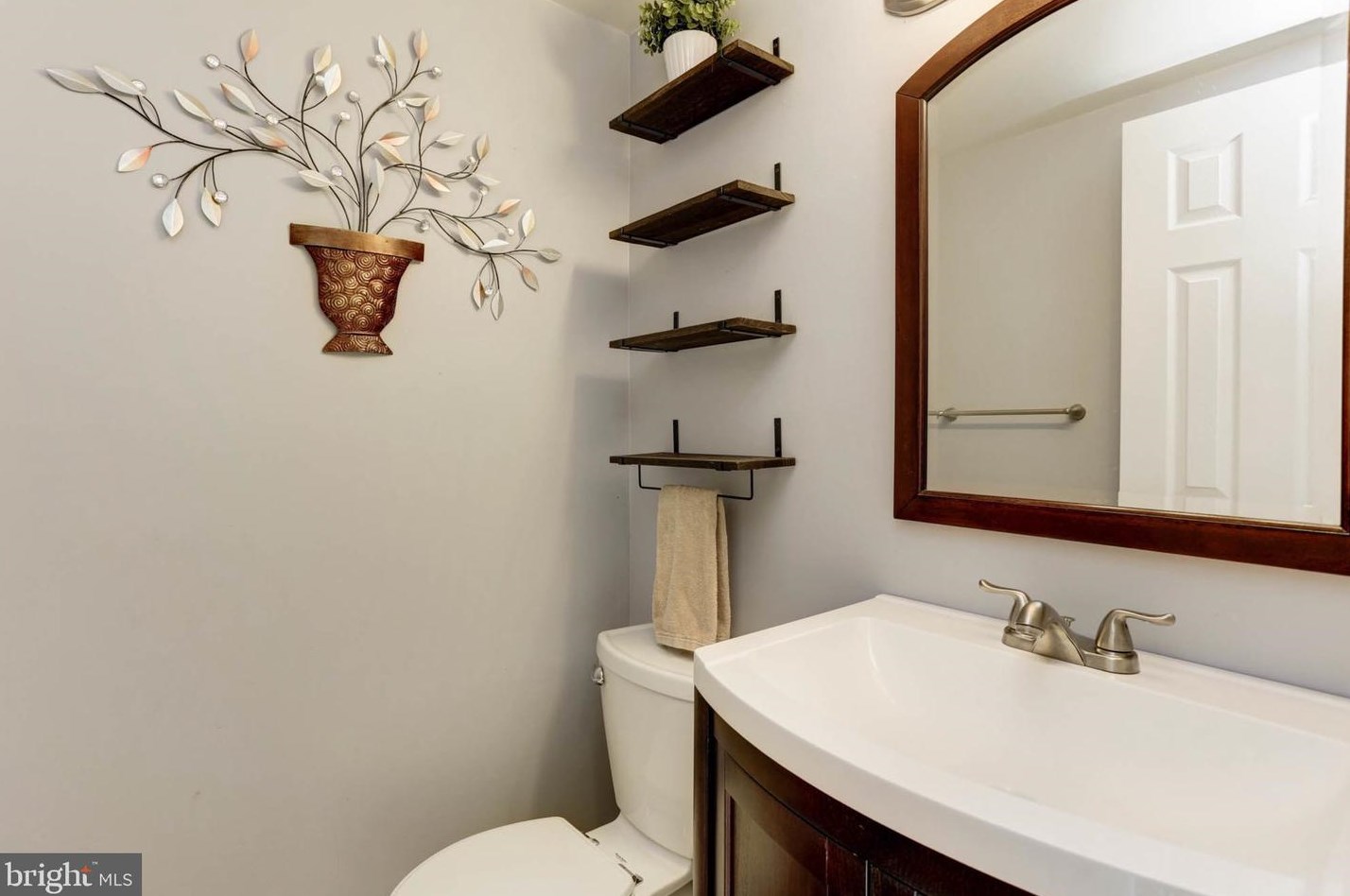 1760 Castleford Sq, Crofton MD 21114-1926 exterior