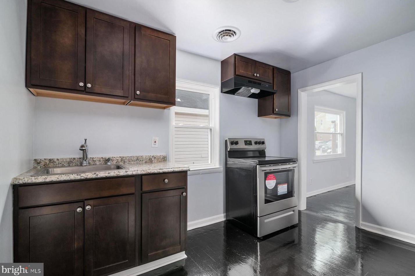 224 Admiral Dr, Annapolis MD  21401-3123 exterior