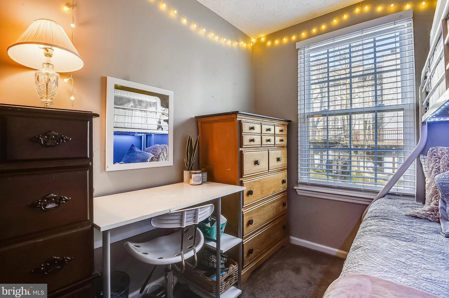 1829 Log Mill Pl, Crofton MD  21114-1858 exterior