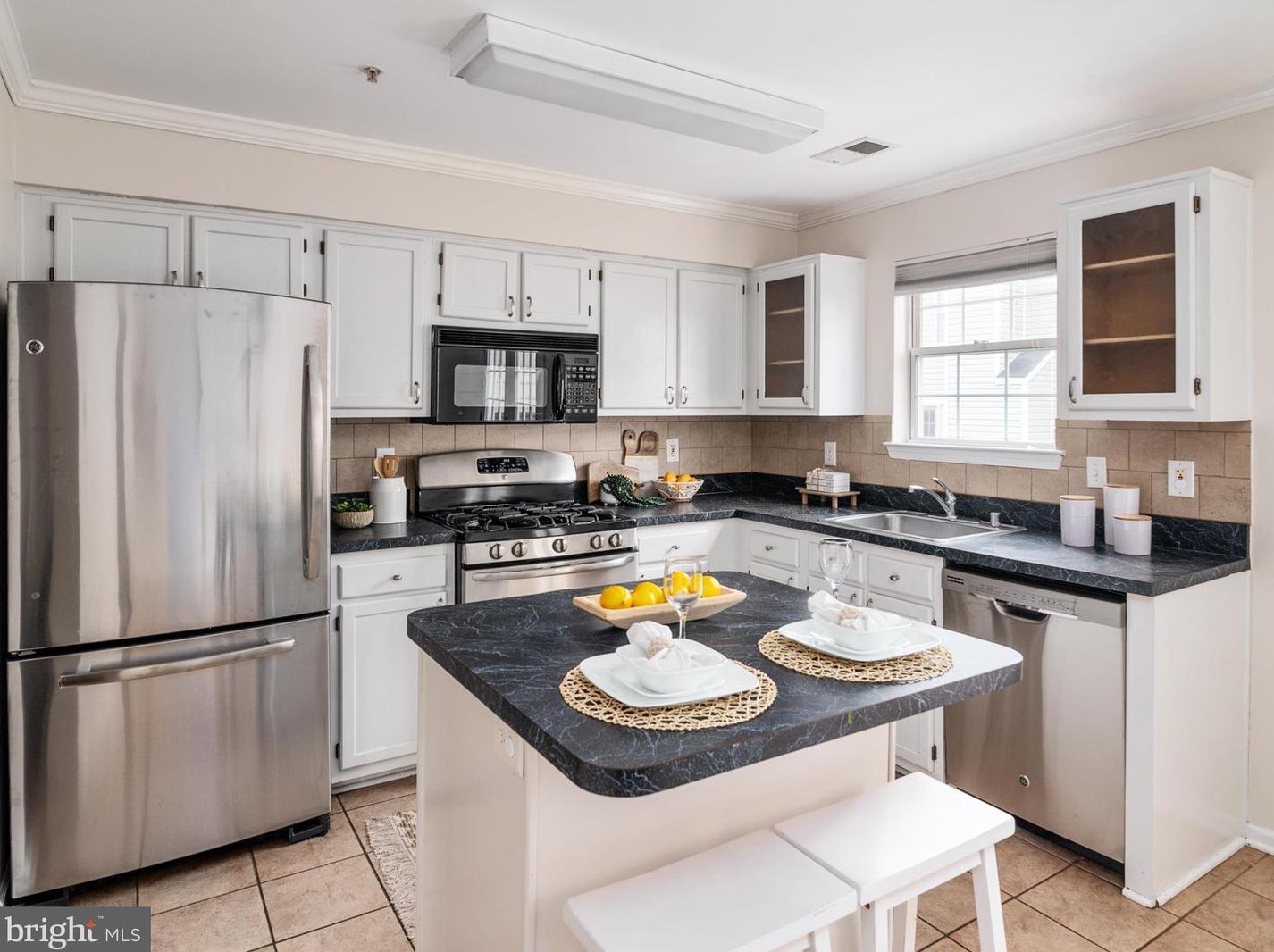 1939 Pawlet Dr, Crofton MD 21114-1687 exterior