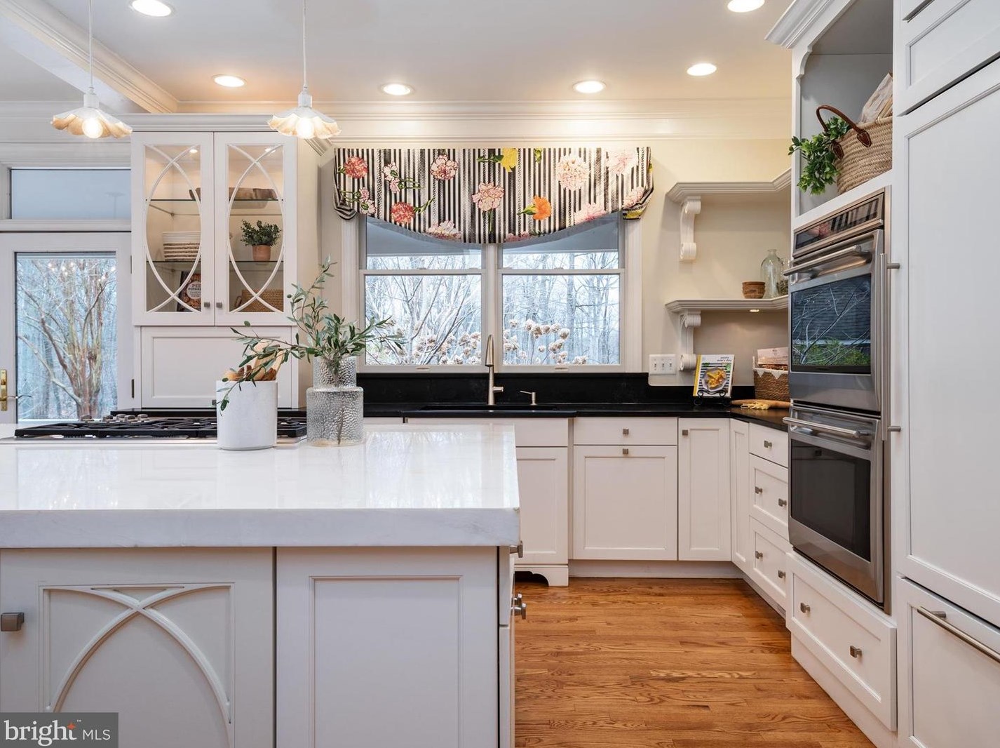 3528 Old Trail Rd, Edgewater MD  21037-2701 exterior