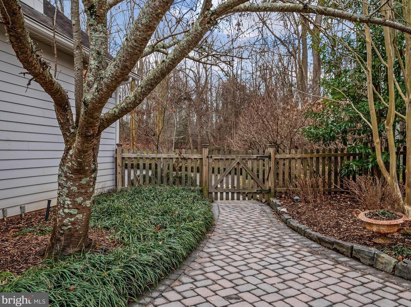 3528 Old Trail Rd, Edgewater MD  21037-2701 exterior