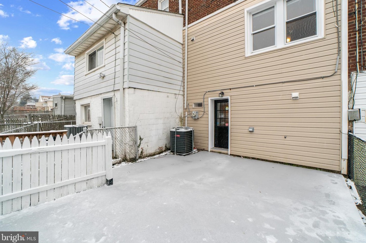 140 Edgevale Rd, Baltimore MD  21210-2215 exterior