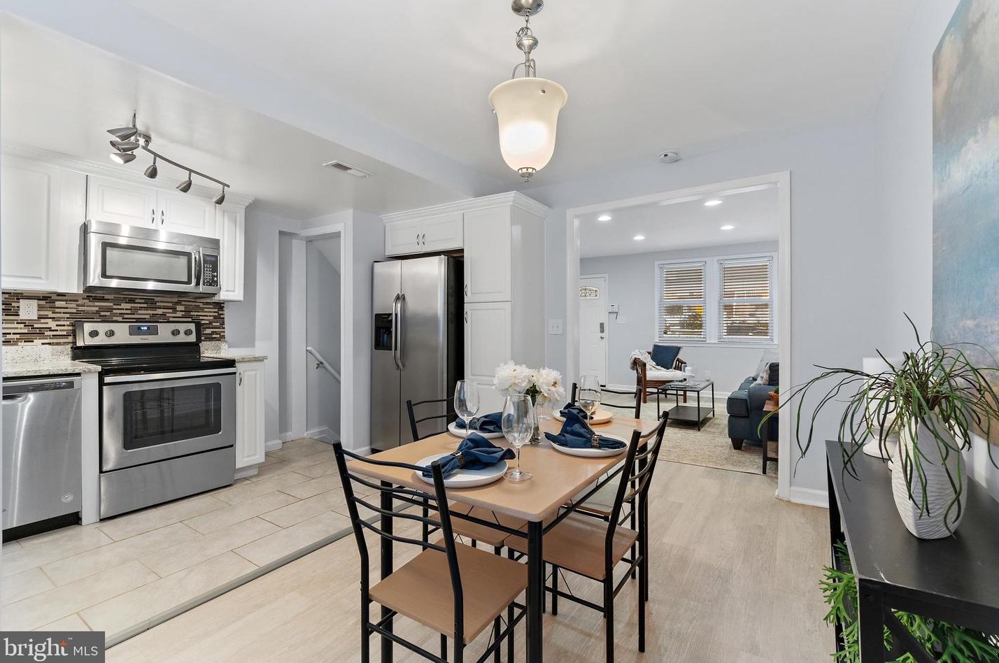 140 Edgevale Rd, Baltimore MD  21210-2215 exterior