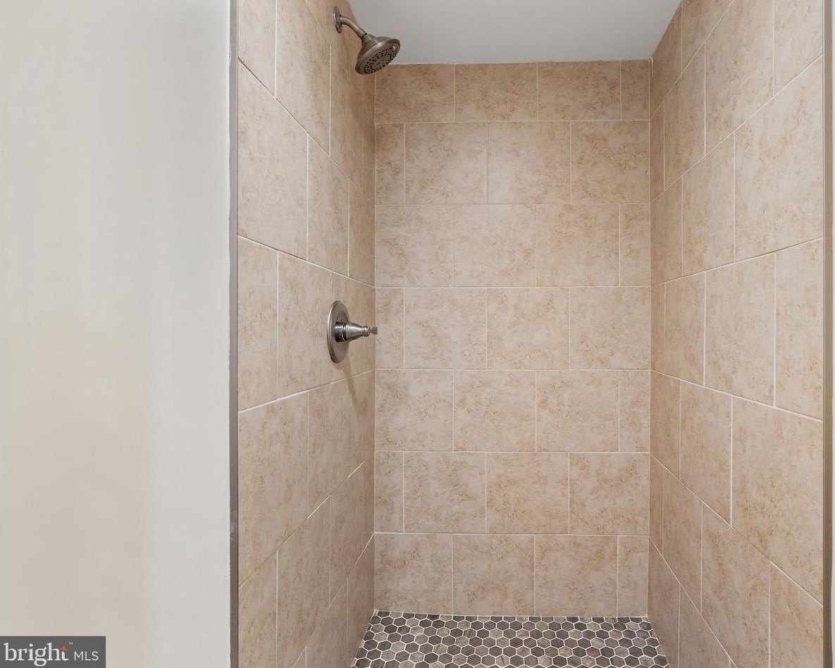 140 Edgevale Rd, Baltimore MD  21210-2215 exterior