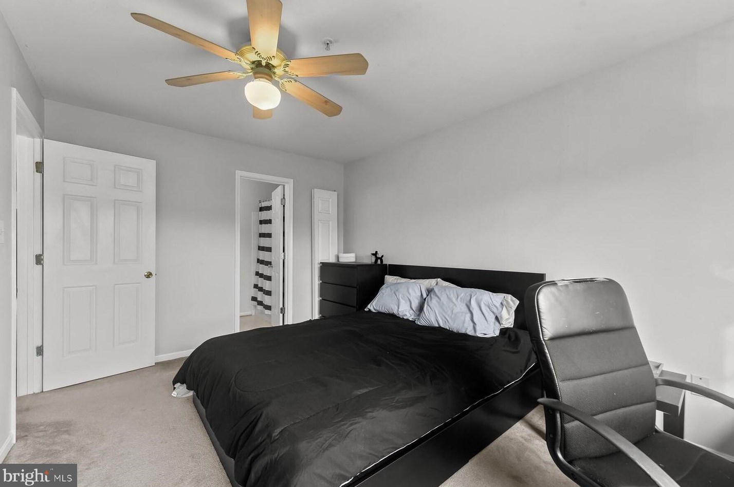 1434 Flatwood Ct, Crofton MD  21114-1441 exterior