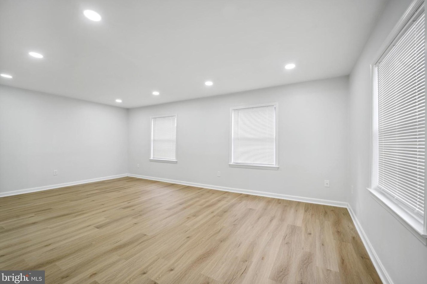 1726 Farmington Ct, Crofton MD 21114-2307 exterior