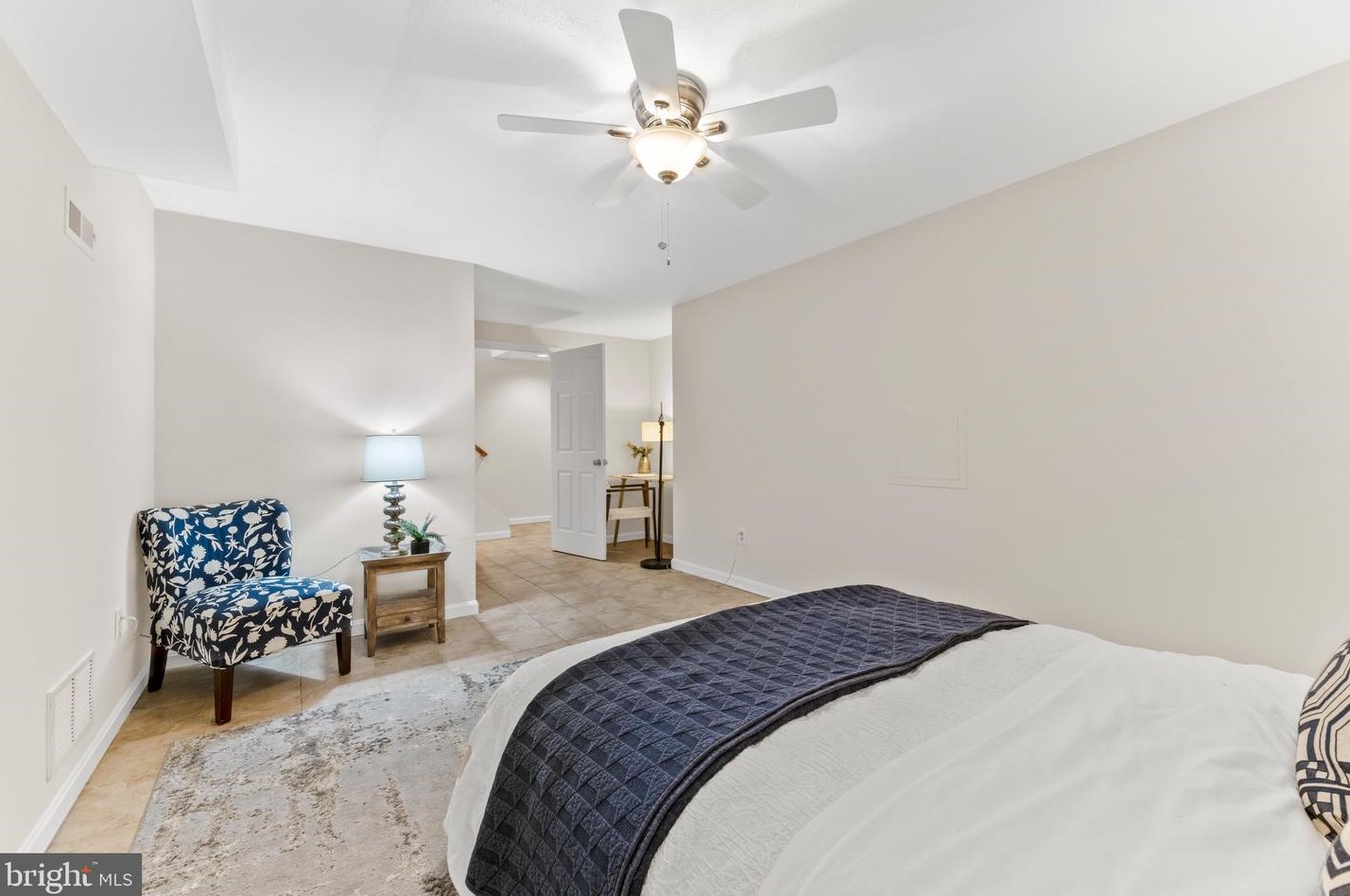 7854 Crossbay Dr, Severn MD  21144-1664 exterior