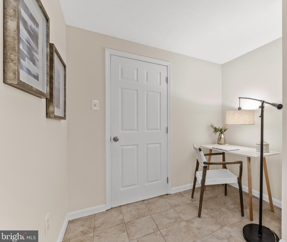 7854 Crossbay Dr, Severn MD  21144-1664 exterior