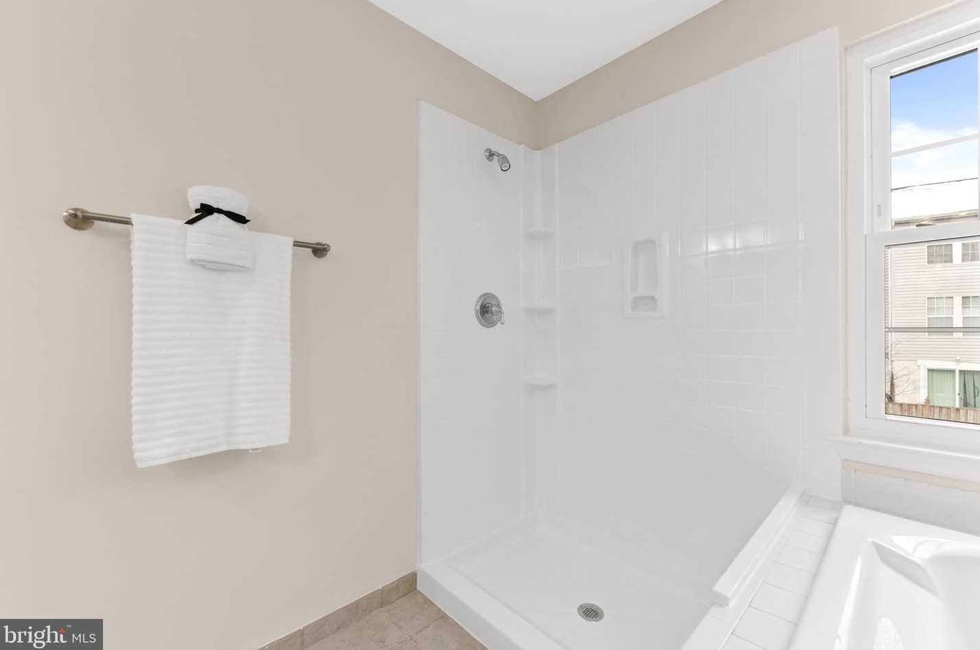 7854 Crossbay Dr, Severn MD  21144-1664 exterior