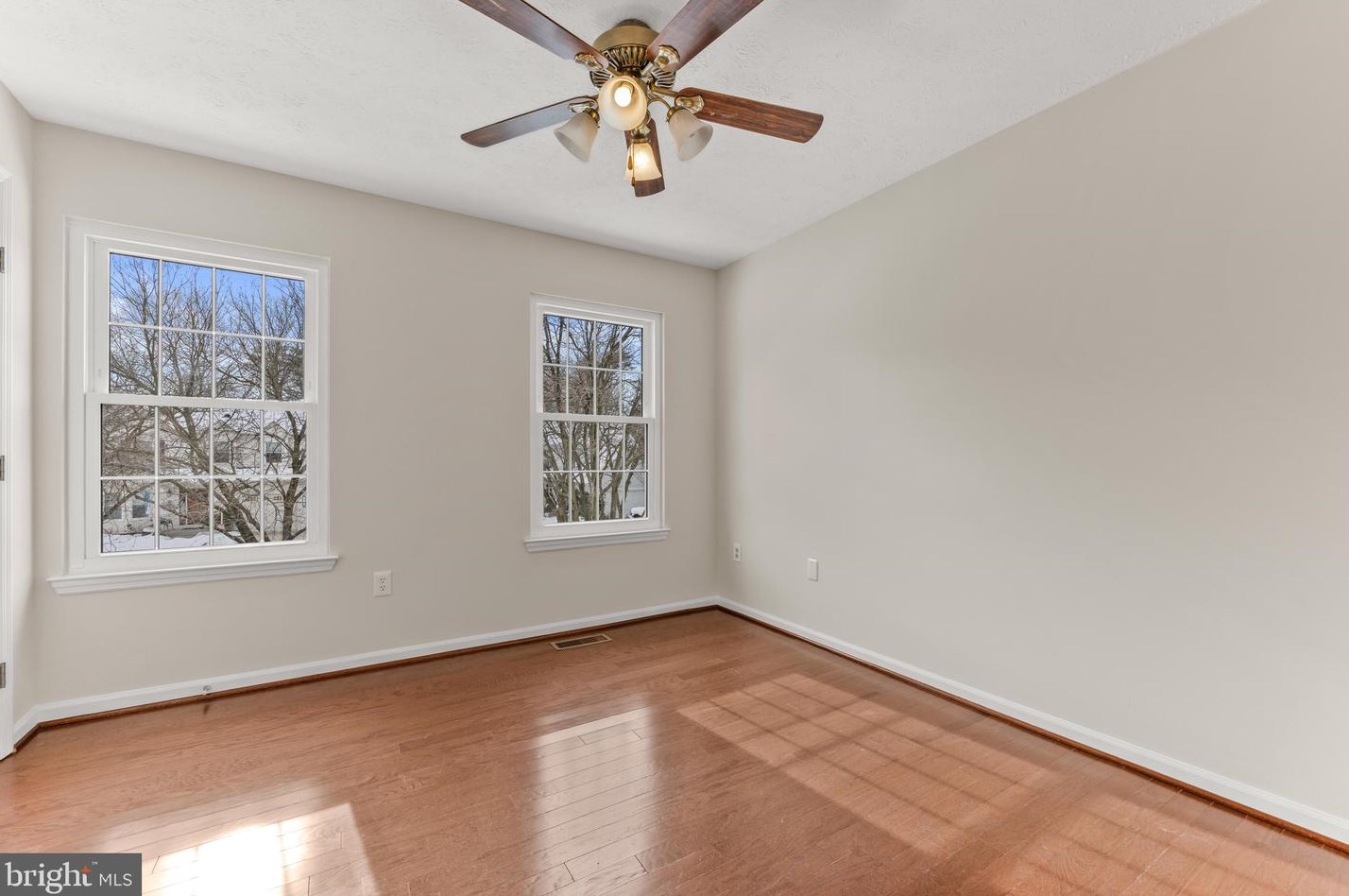 7854 Crossbay Dr, Severn MD  21144-1664 exterior