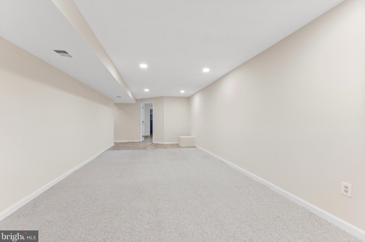 7854 Crossbay Dr, Severn MD  21144-1664 exterior