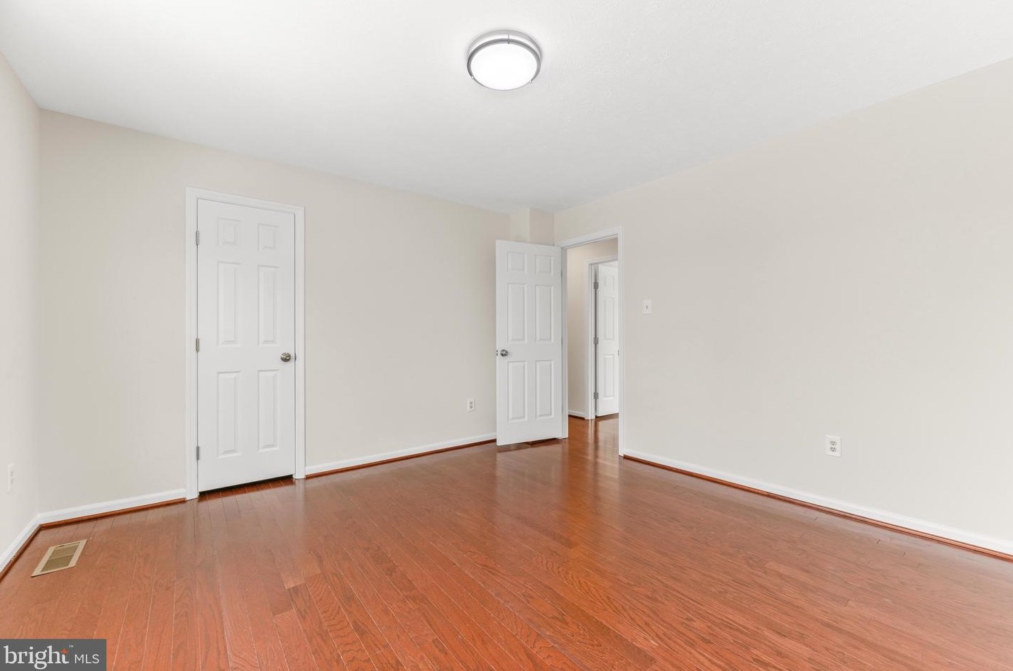 7854 Crossbay Dr, Severn MD  21144-1664 exterior