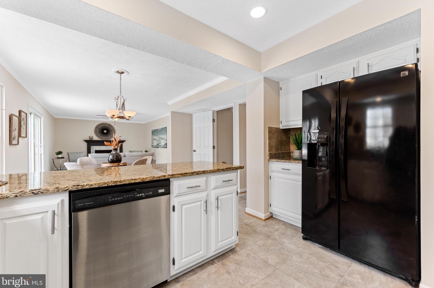 7854 Crossbay Dr, Severn MD  21144-1664 exterior