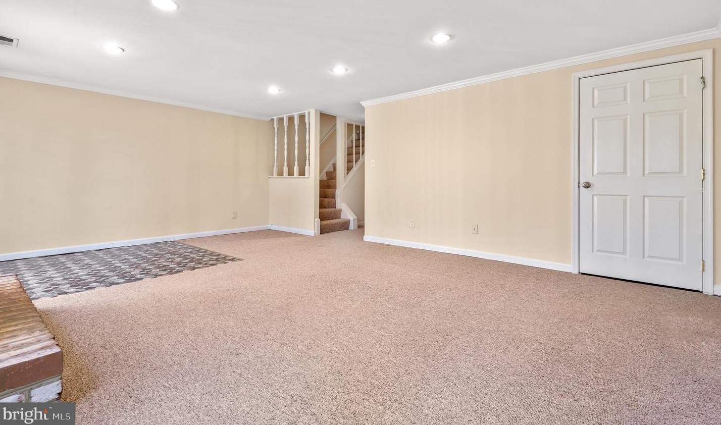 1170 Jeffrey Dr, Crofton MD 21114-1315 exterior