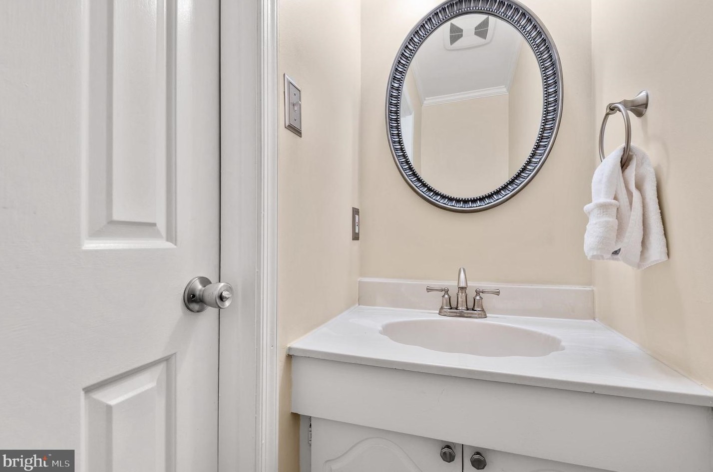 1170 Jeffrey Dr, Crofton MD 21114-1315 exterior