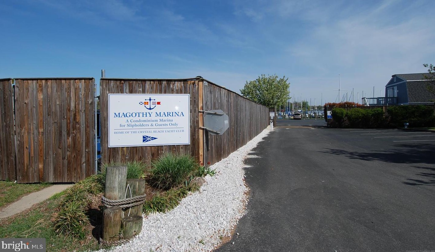 774 Stinchcomb Rd, Severna Park MD  21146-4242 exterior